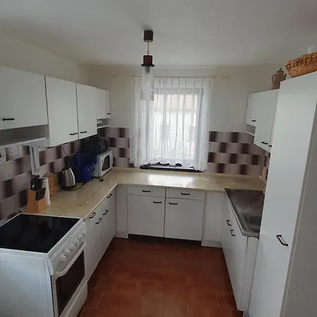 Prazdninovy Dum Hradiste, Cervenec Srpen Pouze So So